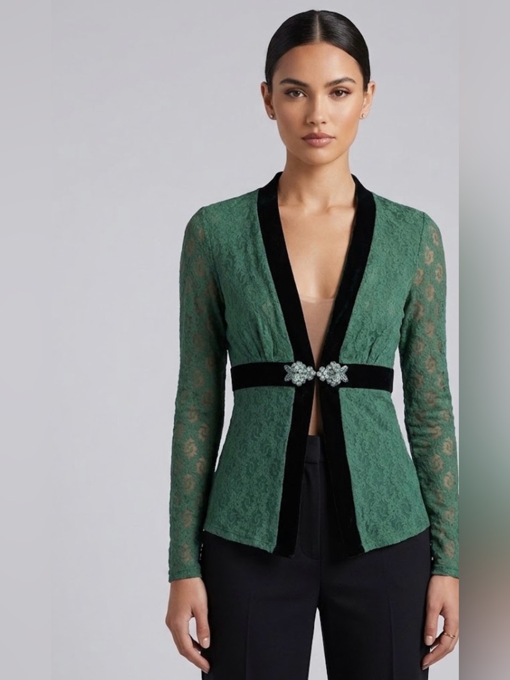Only Hearts Women’s Green Lace Top Velvet Trim Size M
